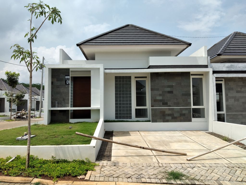 foto tampak rumah tipe Dhara 38 perumahan BSB VILLAGE CLUSTER LOKKA