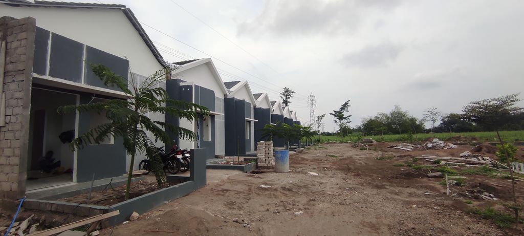 foto posisi tengah perumahan RAKAJATI LAND