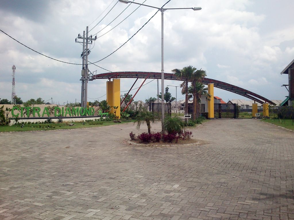 foto gerbang perumahan CITRA DIAMOND REGENCY