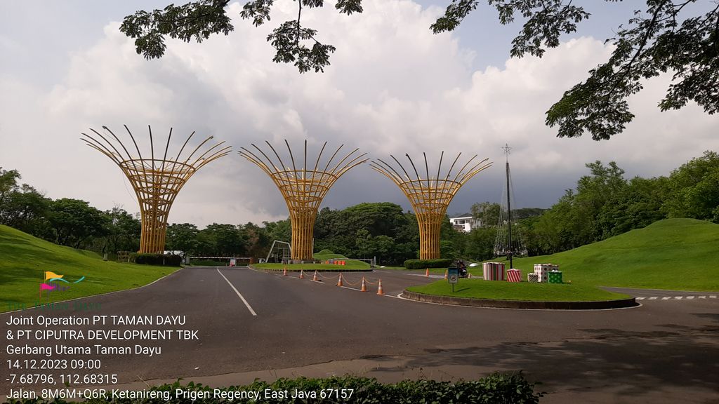 foto gerbang perumahan Perumahan Taman Dayu 2