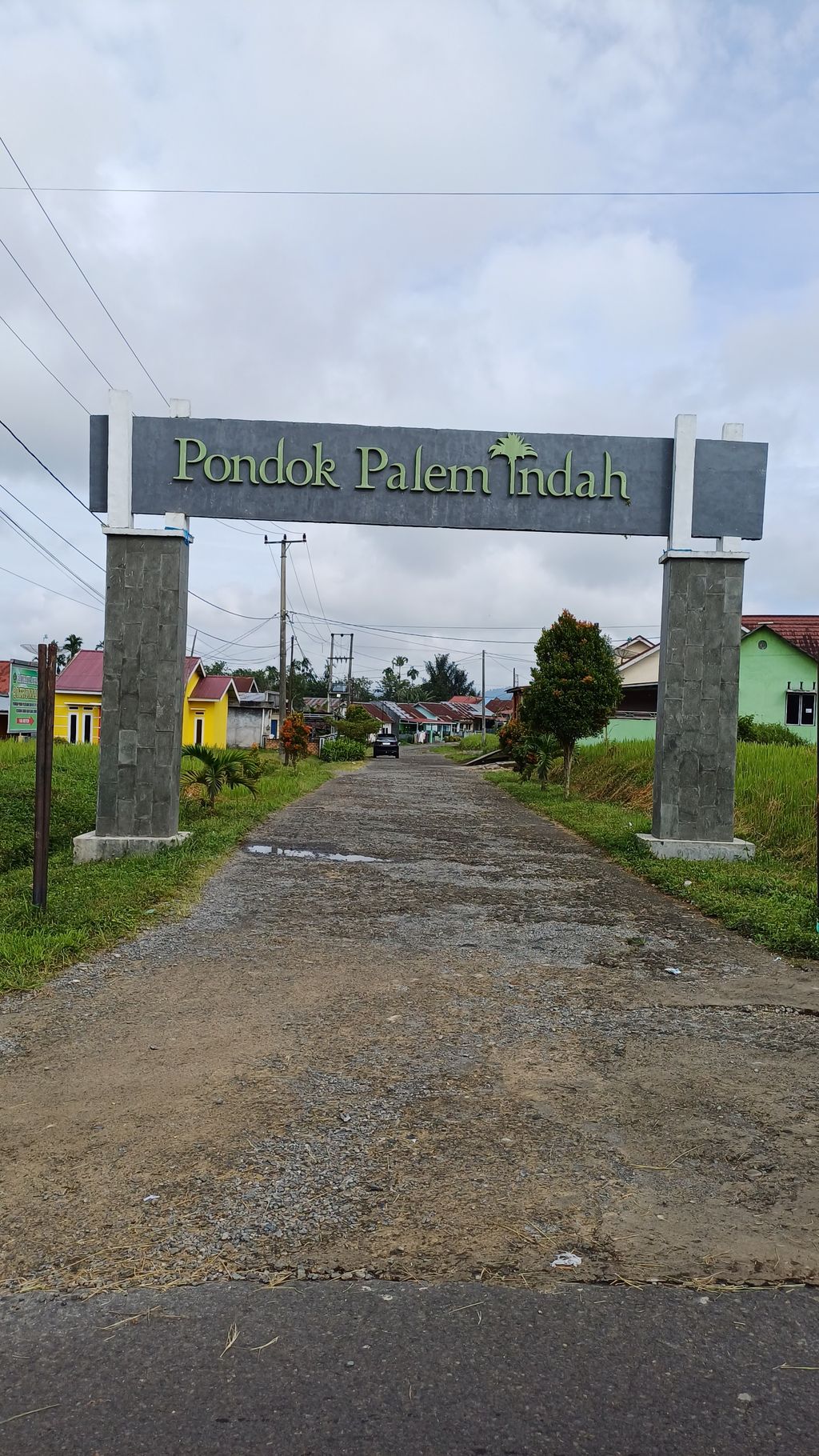 foto gerbang perumahan Pondok Palem Indah