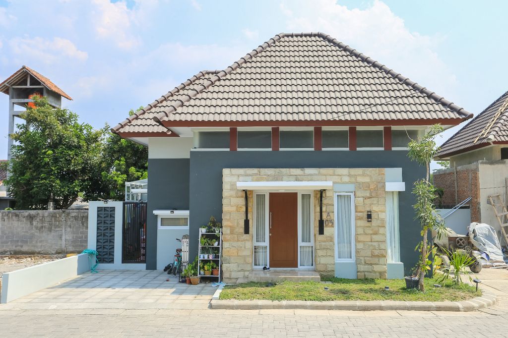 foto tampak rumah tipe 54 Hook perumahan Grha Harmoni Tamanmartani