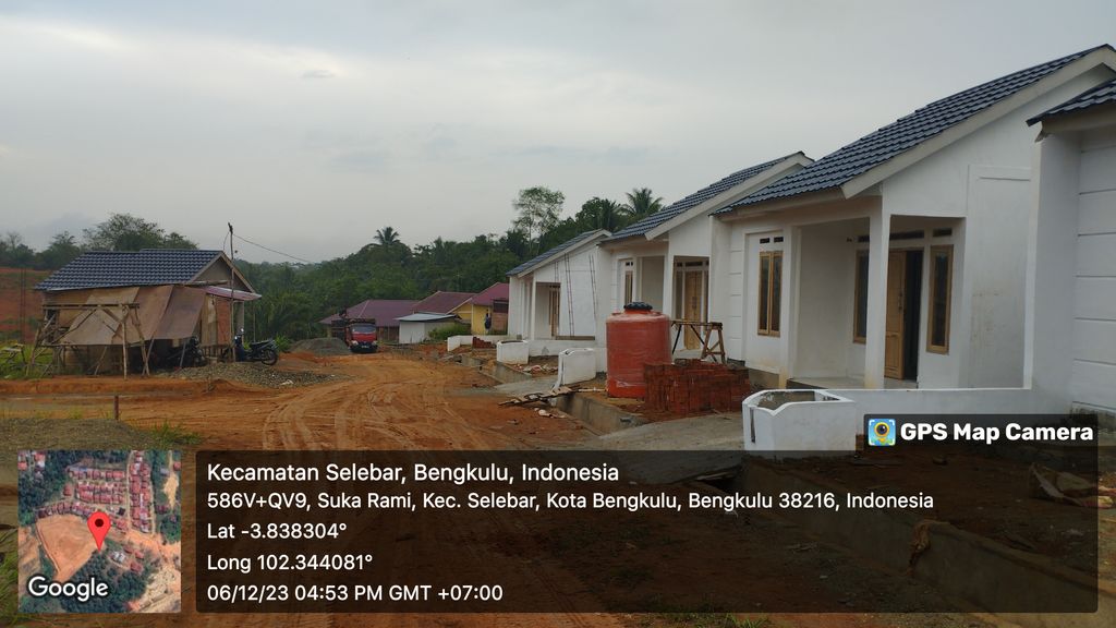 foto posisi tengah perumahan Graha Gemilang