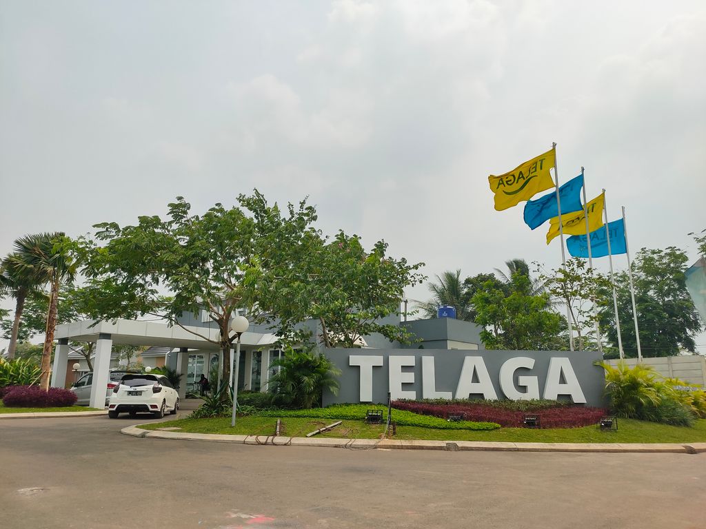 foto gerbang perumahan TELAGA
