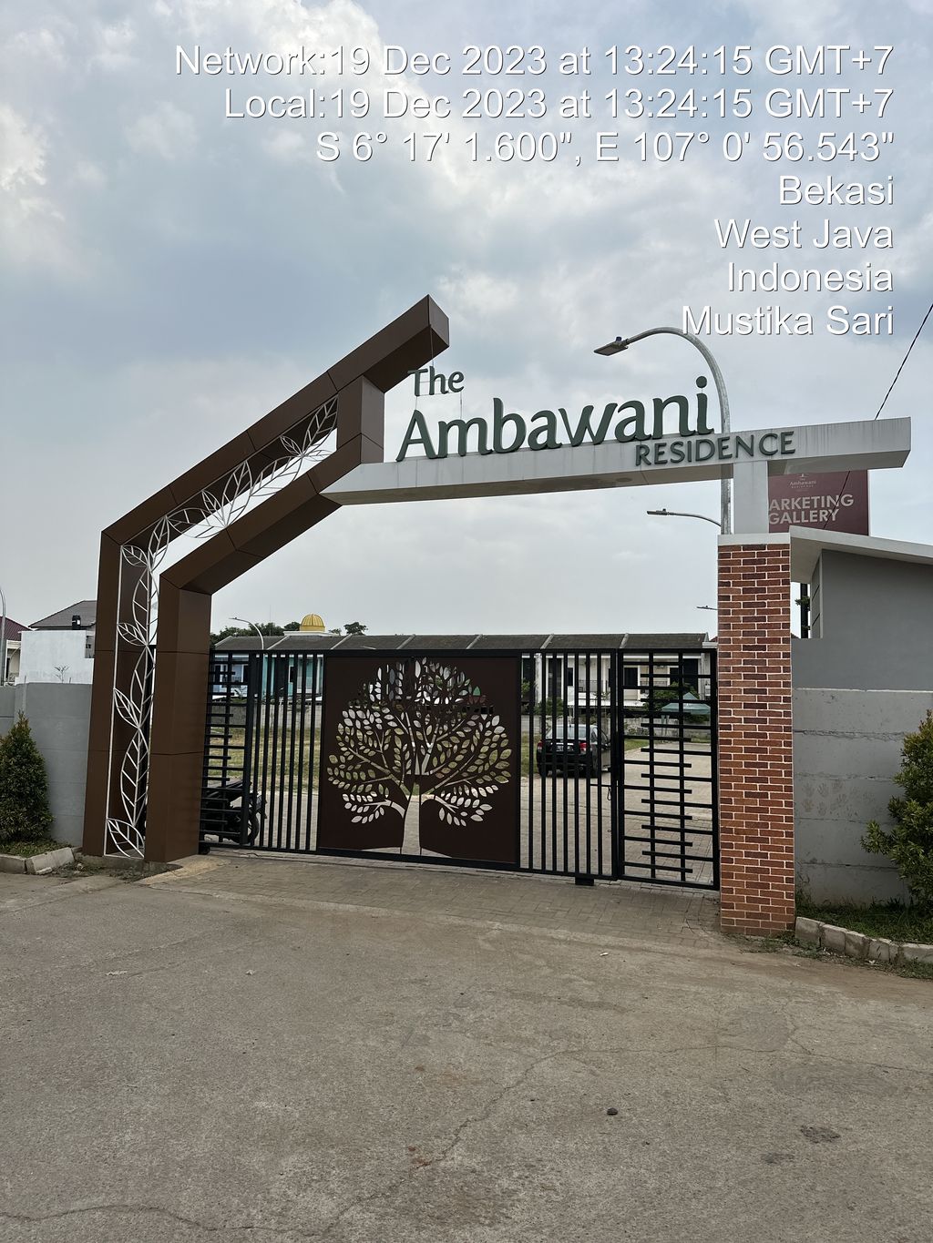 foto gerbang perumahan THE AMBAWANI RESIDENCE