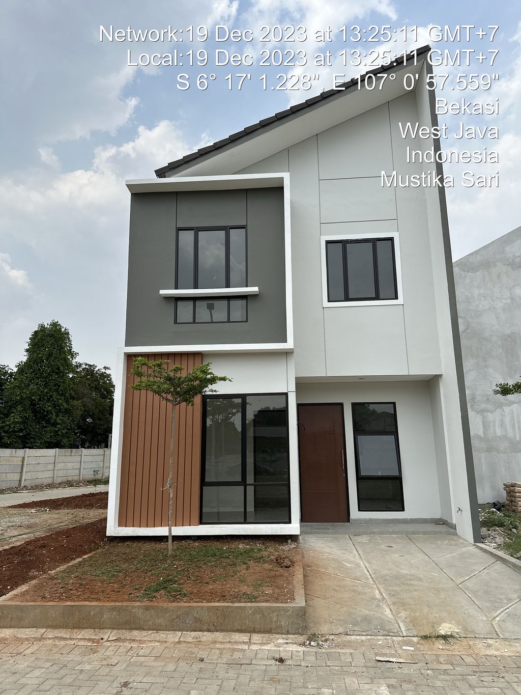 foto contoh rumah perumahan THE AMBAWANI RESIDENCE