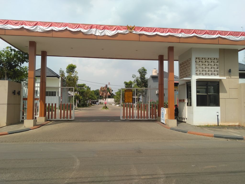 foto gerbang perumahan METLAND CILEUNGSI SEKTOR VI
