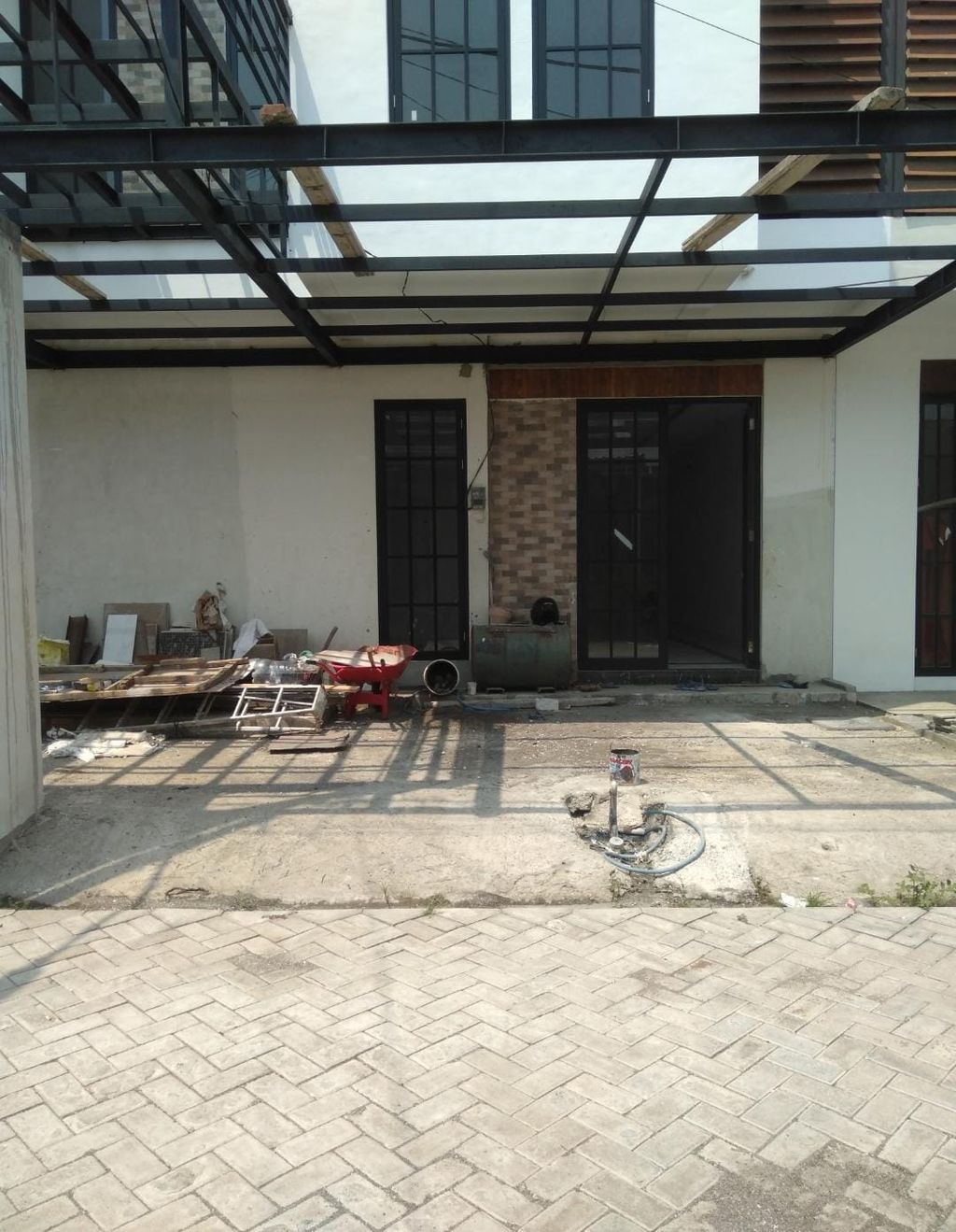 foto tampak rumah tipe BROOKLYN perumahan NEW GREEN RESIDENCE