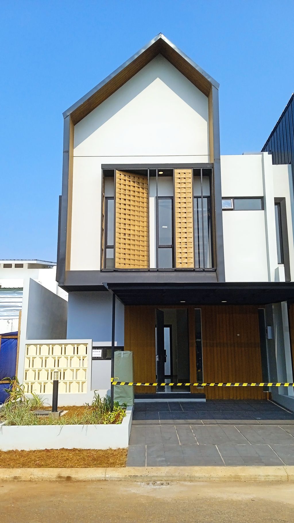foto contoh rumah perumahan Jakarta Garden City Mahakam The Signature
