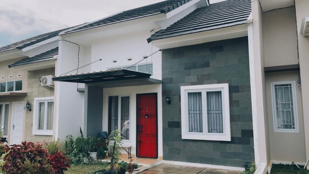 foto tampak rumah tipe 48 perumahan Green Kemiling Residence