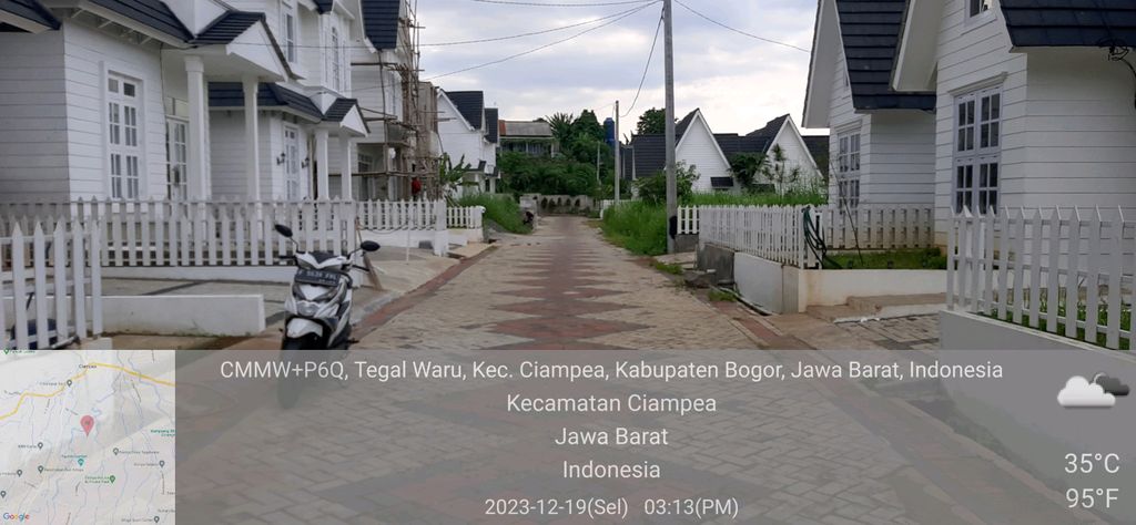 foto posisi tengah perumahan Tasnim Vintage