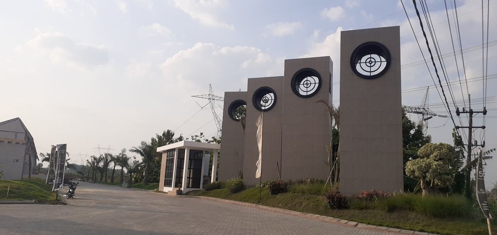 foto gerbang perumahan DE NAILA GARDEN