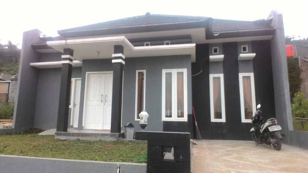 foto tampak rumah tipe 60 perumahan Sanghyang Royal Village