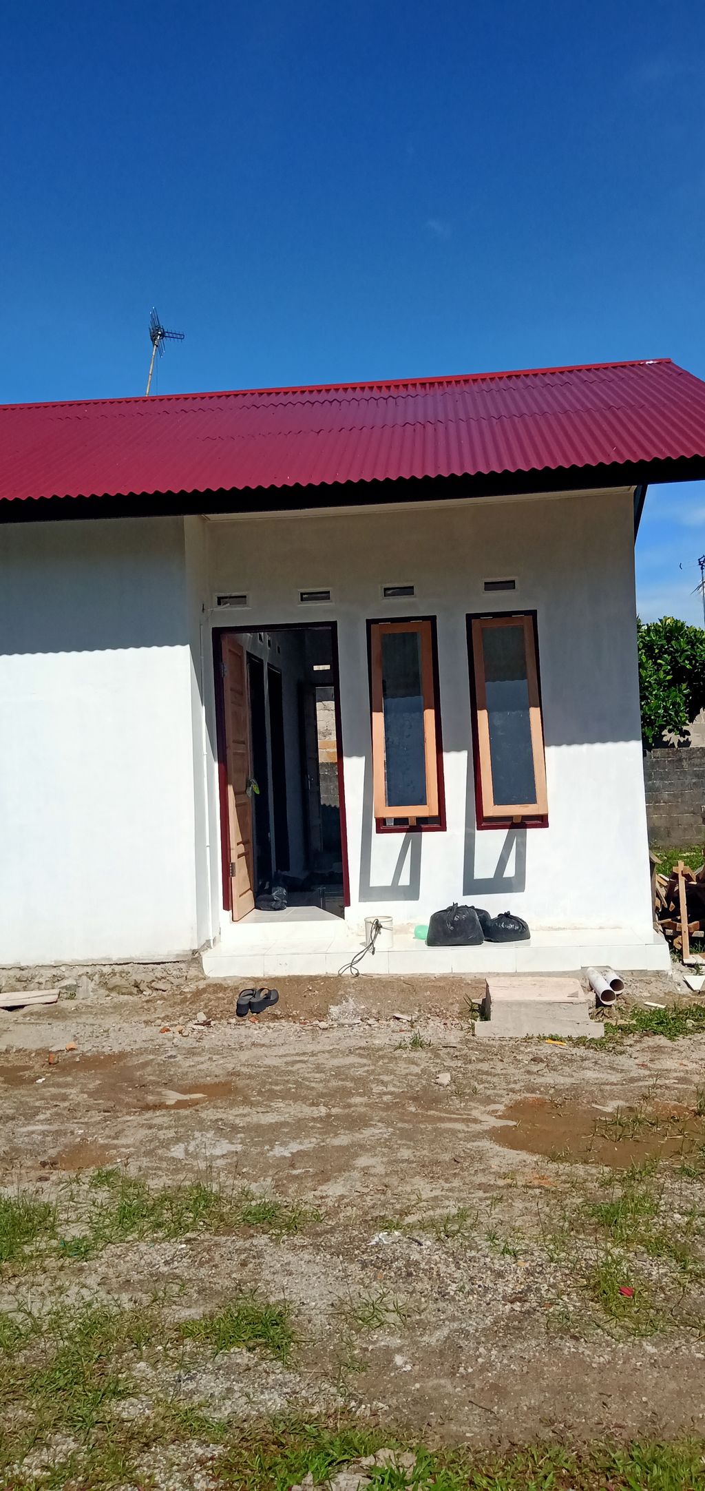 foto contoh rumah perumahan Grand Mahoni
