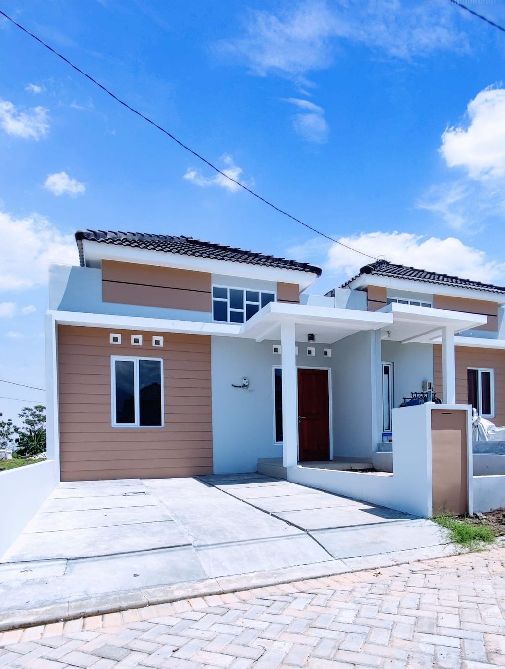 foto tampak rumah tipe 40/117 AULIA perumahan GRAND PANORAMA 3