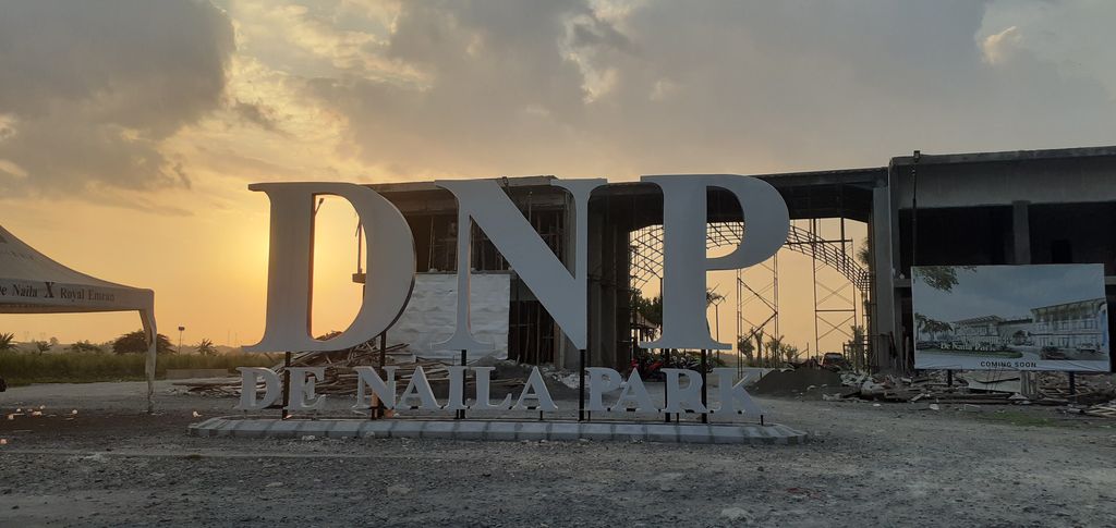 foto gerbang perumahan DE NAILA PARK