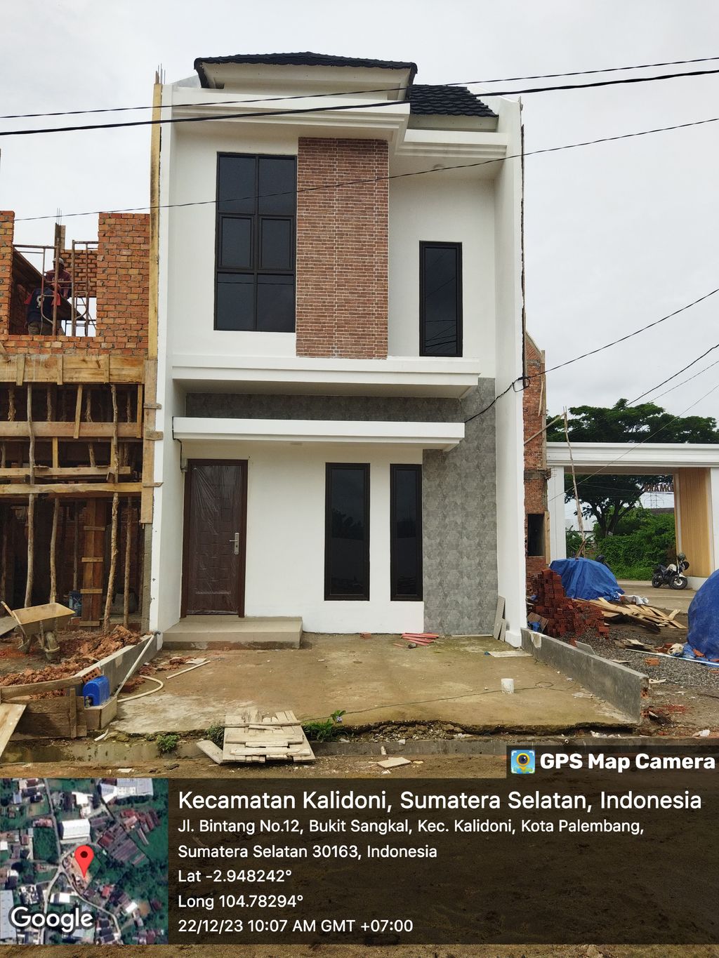 foto contoh rumah perumahan VILLA LANDMARK