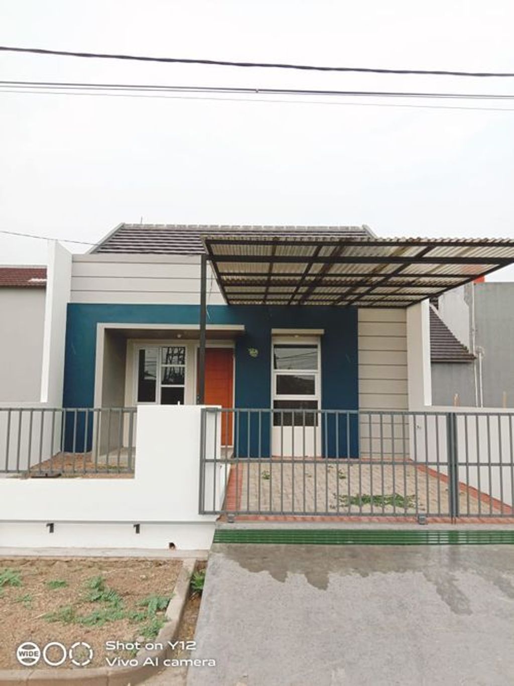foto tampak rumah tipe 63-151 perumahan TAMAN KOPO KATAPANG