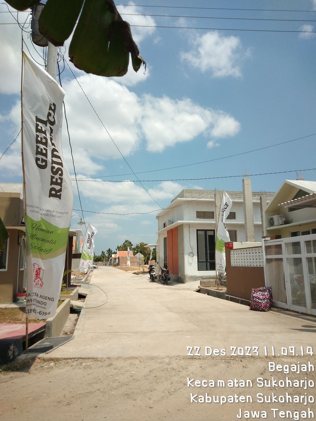 foto gerbang perumahan Geefi Residence