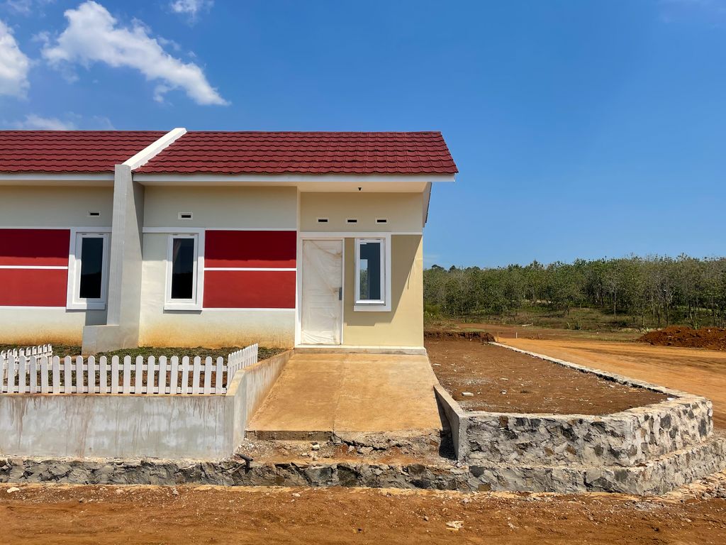 foto tampak rumah tipe 23 / 163 perumahan ADINATA RAYA