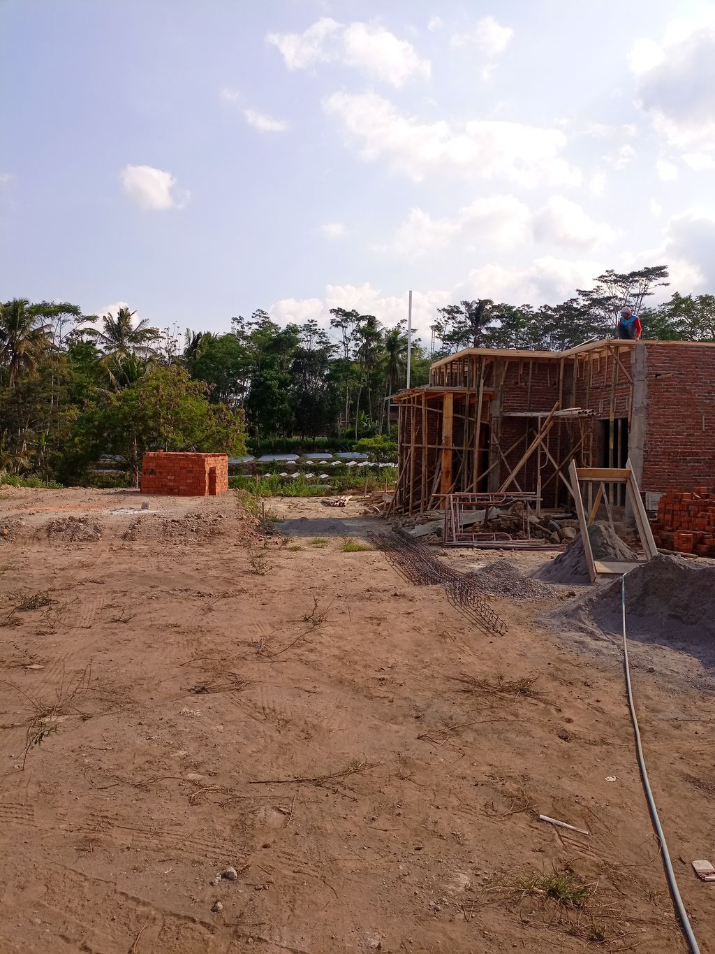foto posisi tengah perumahan GRAHA AUSINDO IV JRAGAN