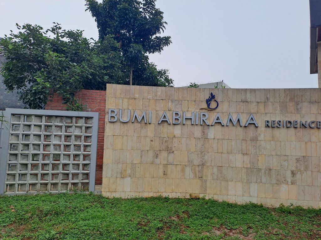 foto gerbang perumahan BUMI ABHIRAMA RESIDENCE