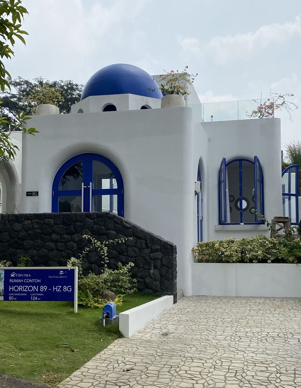 foto tampak rumah tipe HZ8 perumahan Perumahan Taman Dayu 2