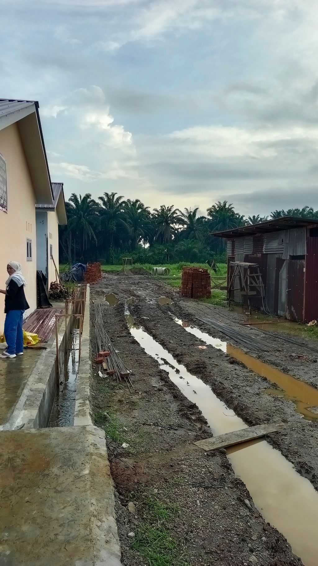 foto posisi tengah perumahan JATI INDAH II