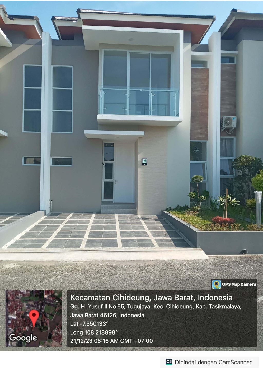 foto tampak rumah tipe 120 perumahan Royal Emerald