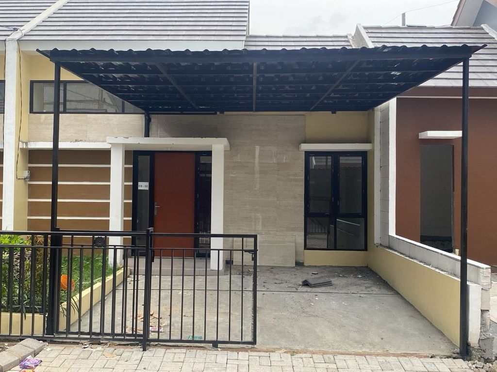foto tampak rumah tipe SEVILLA B perumahan Perumahan Grand Pavilion Regency