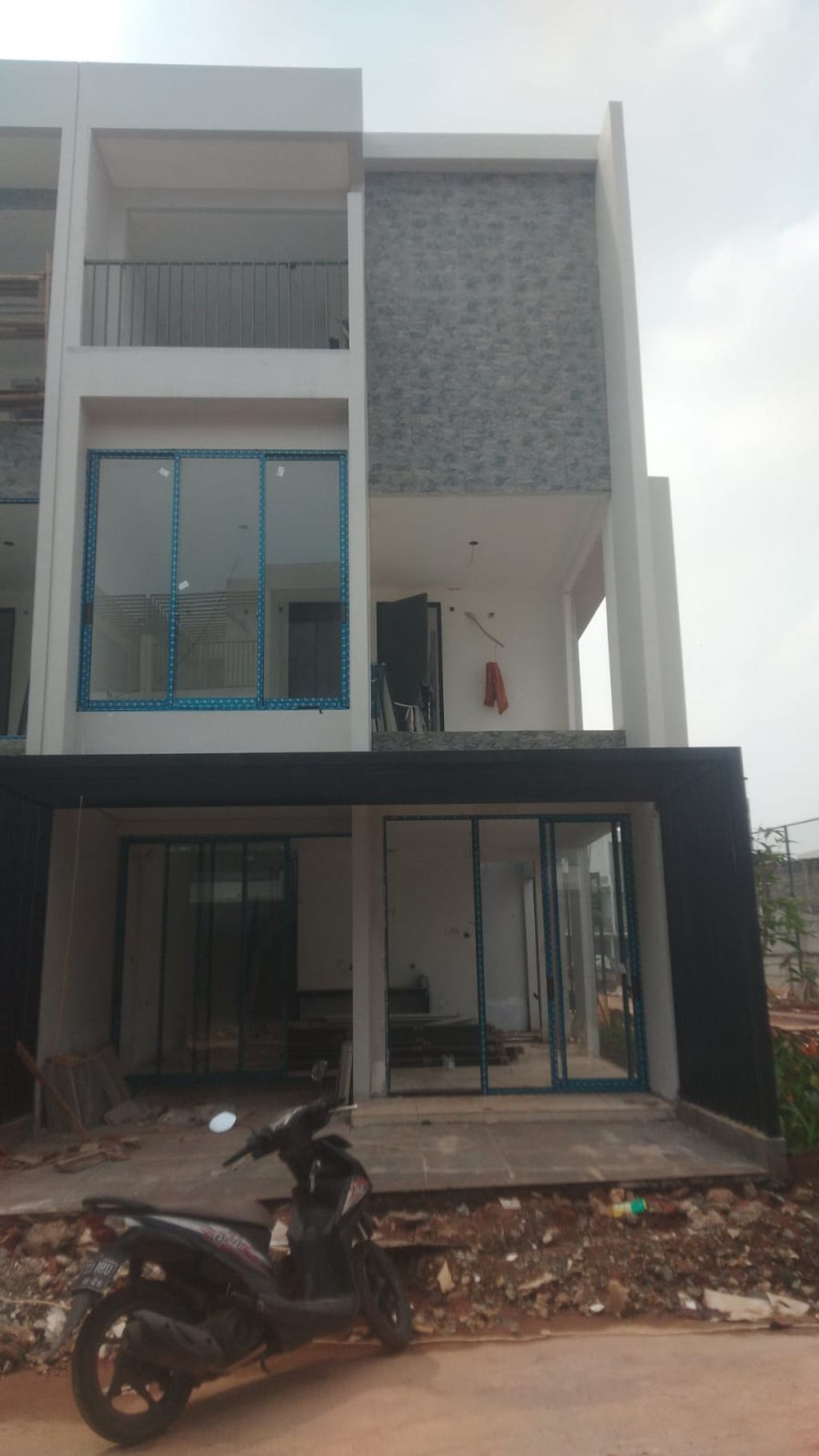 foto tampak rumah tipe 125/132 perumahan ANWA RESIDENCE PURI