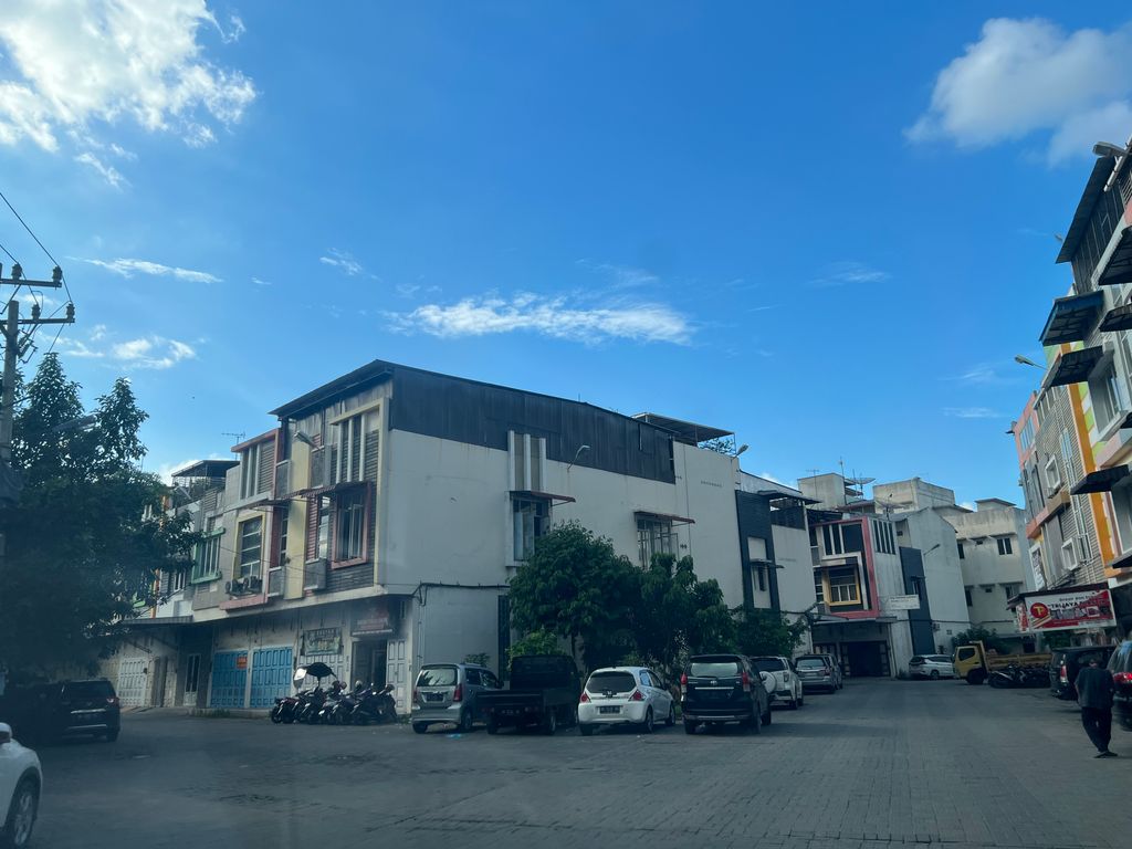 foto posisi tengah perumahan Komplek Brayan City