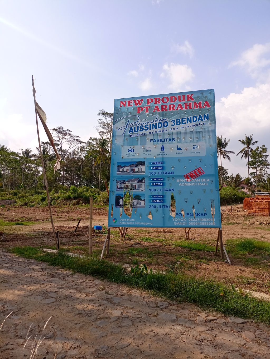foto gerbang perumahan GRAHA AUSINDO III