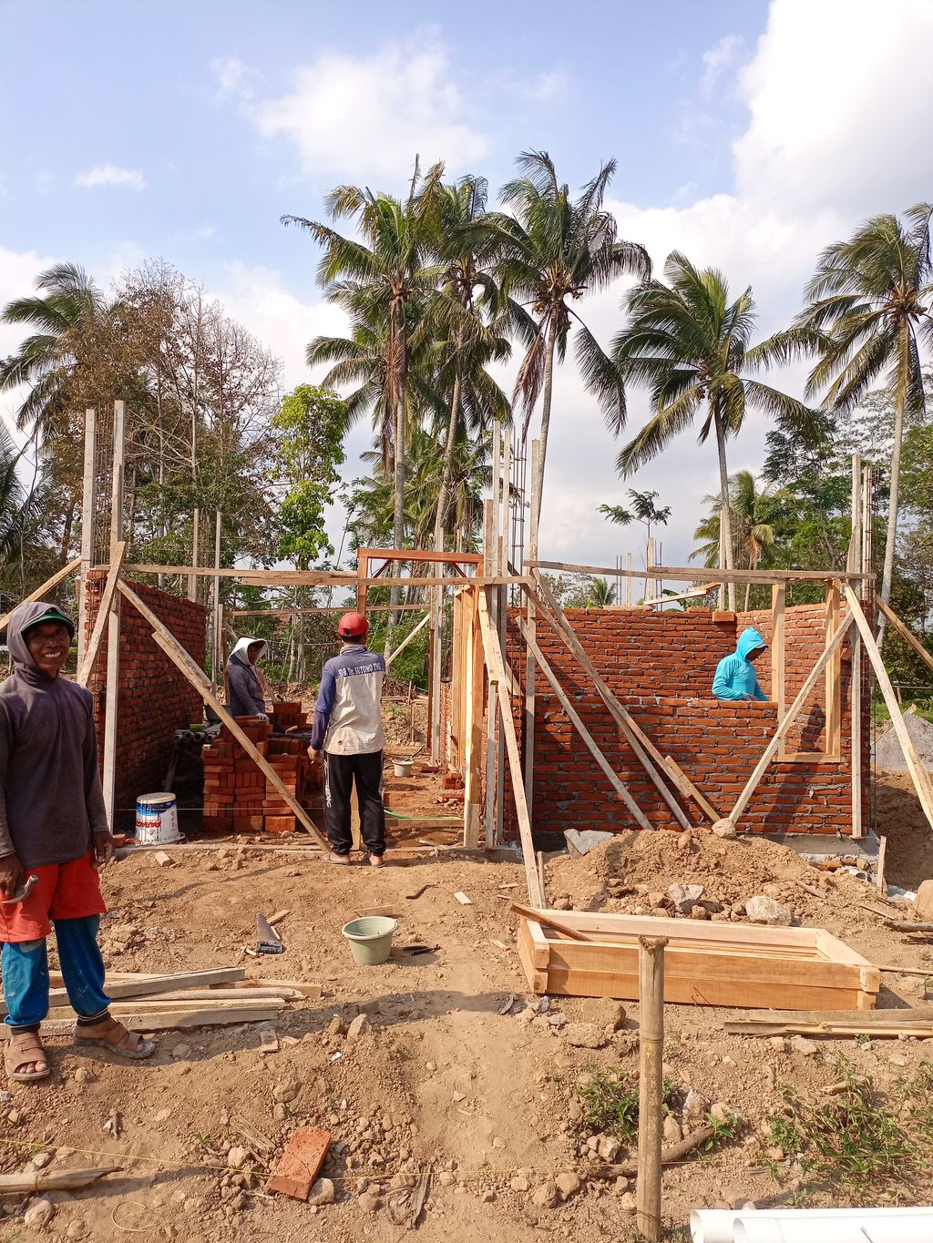 foto contoh rumah perumahan GRAHA AUSINDO III