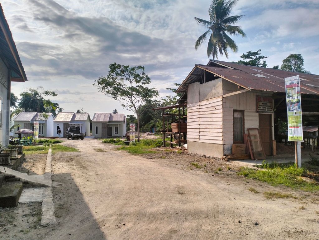 foto gerbang perumahan PONDOK LESTARI
