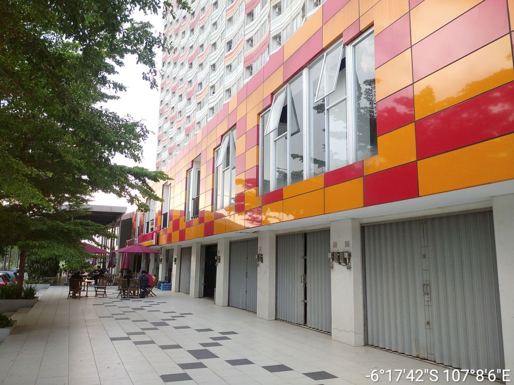 foto tampak rumah tipe River View perumahan Riverview Residence Ruko Mahakam