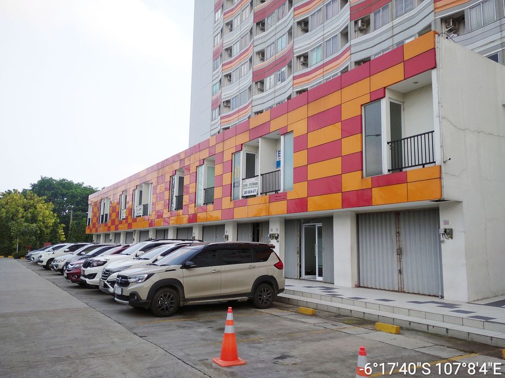 foto tampak rumah tipe City View perumahan Riverview Residence Ruko Mahakam