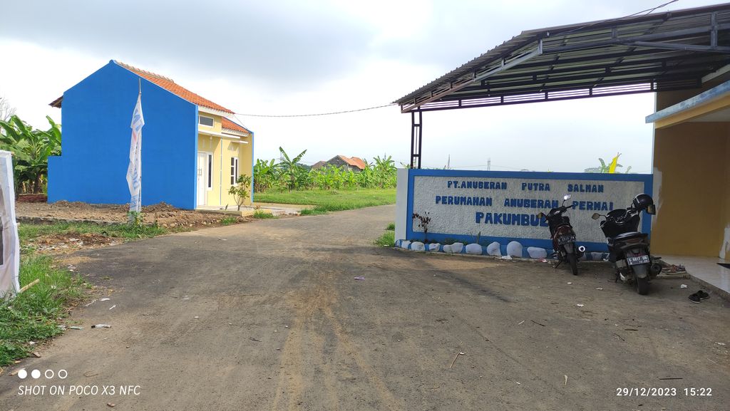 foto gerbang perumahan ANUGERAH PERMAI PAKUMBULAN