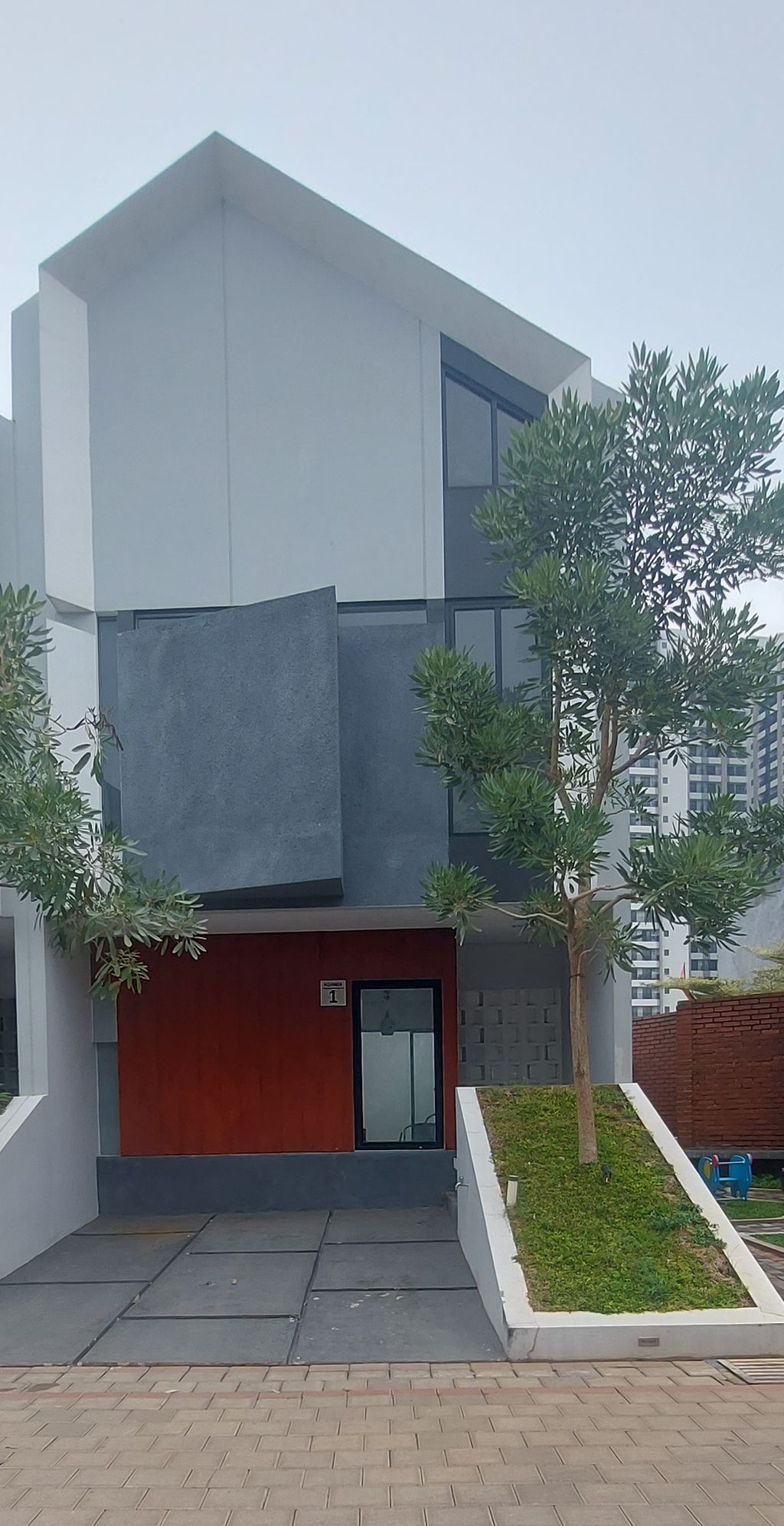 foto tampak rumah tipe 77/99 perumahan Swarga by Asterloka