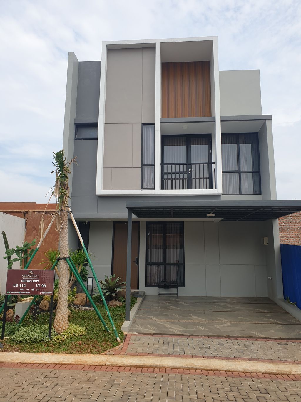 foto contoh rumah perumahan PERUM. KOTA WISATA