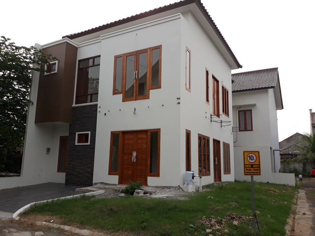 foto tampak rumah tipe American Style perumahan PERUMAHAN GRAND JAGAKARSA TAHAP 3