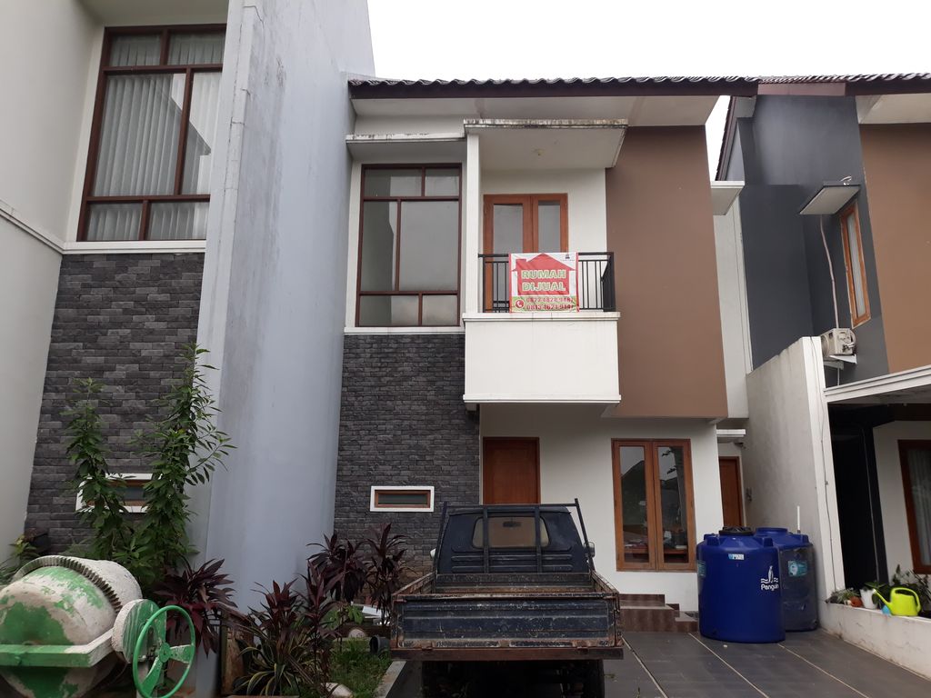 foto tampak rumah tipe American Style perumahan PERUMAHAN GRAND JAGAKARSA TAHAP 3