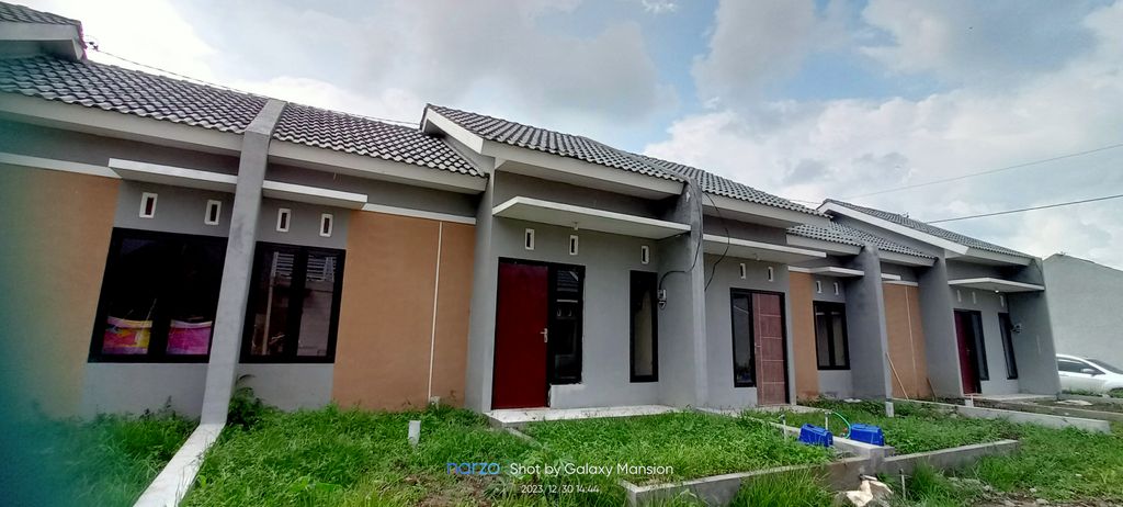 foto contoh rumah perumahan Galaxy Mansion