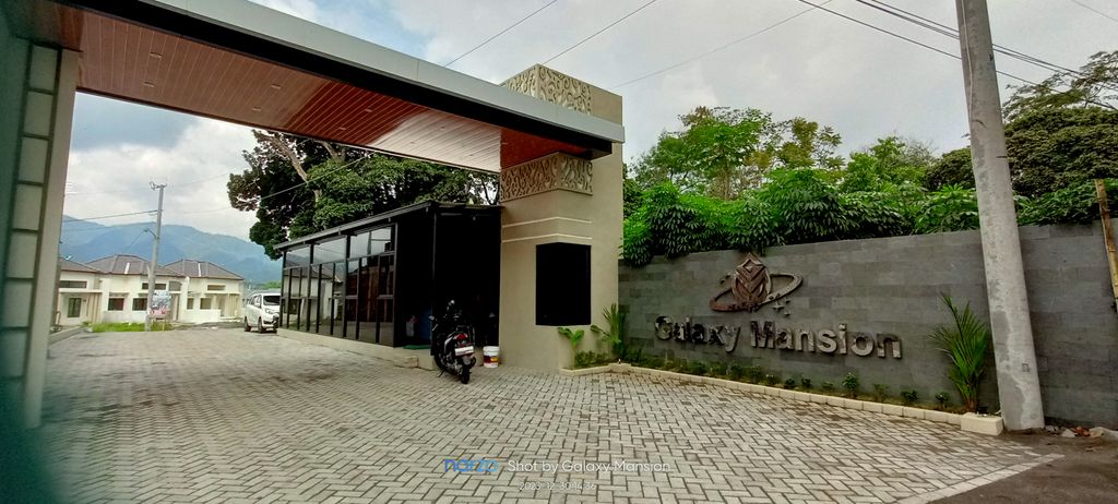foto gerbang perumahan Galaxy Mansion