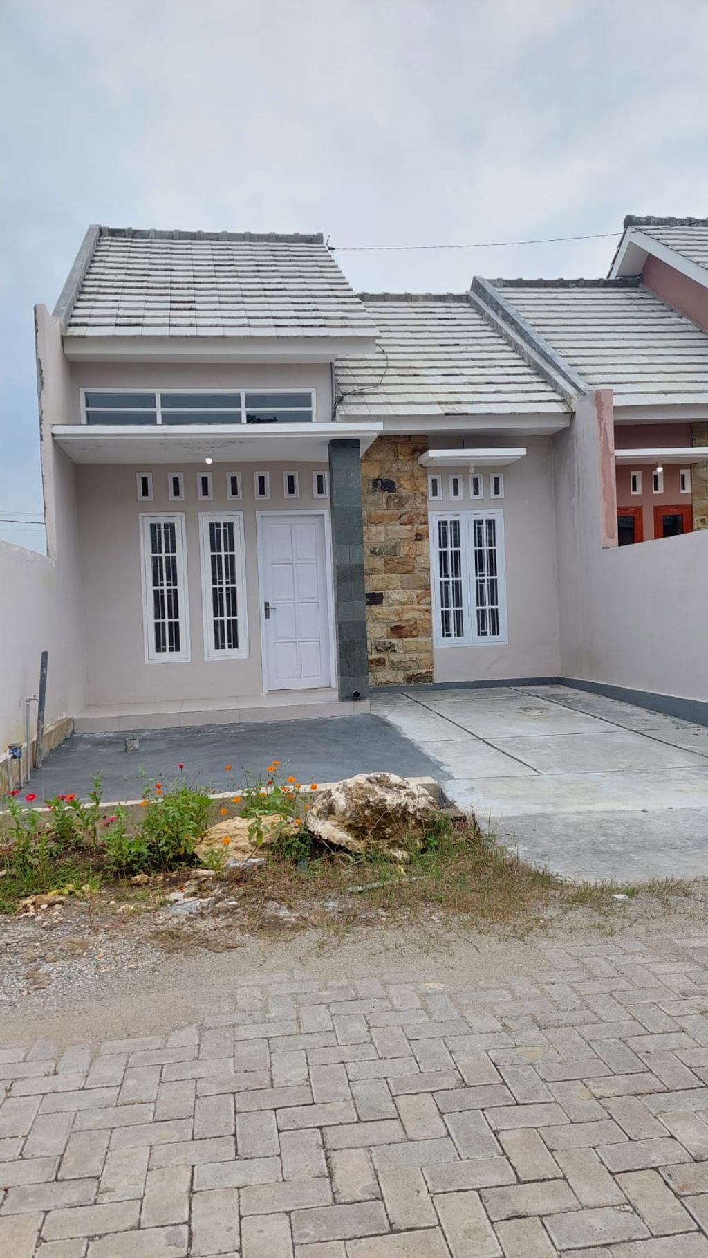 foto tampak rumah tipe 36 perumahan JASMINE REGENCY