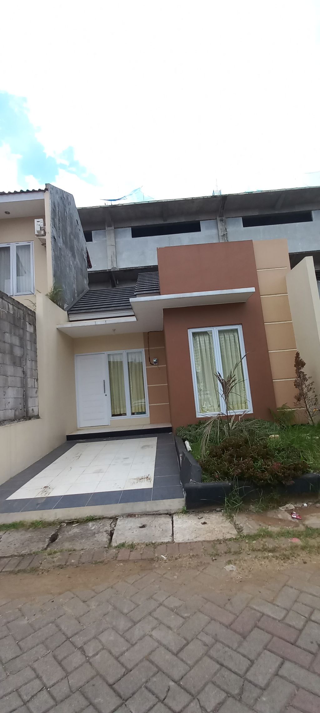 foto contoh rumah perumahan Graha Timur Blok. 17