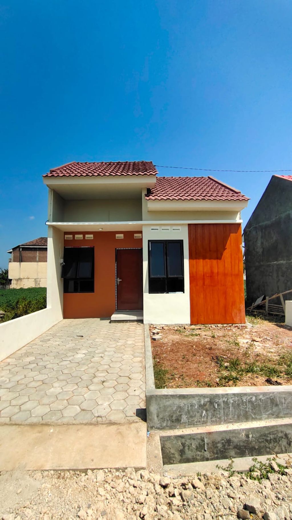 foto tampak rumah tipe 29 perumahan Mayong Raya Indah