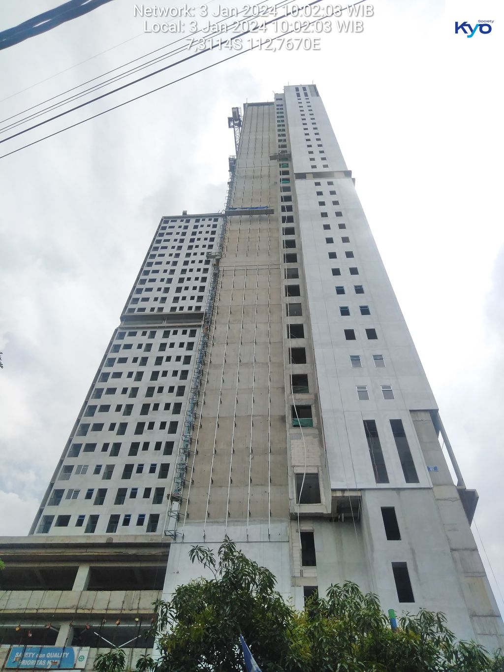 foto gerbang perumahan TANRISE JAYA INDONESIA