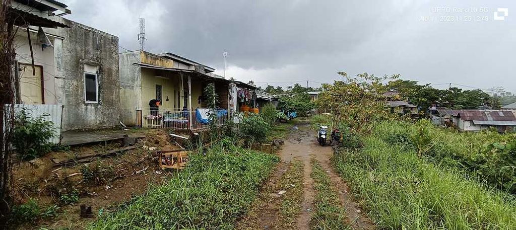 foto posisi tengah perumahan PERUM BUKIT PESONA SINGKIL