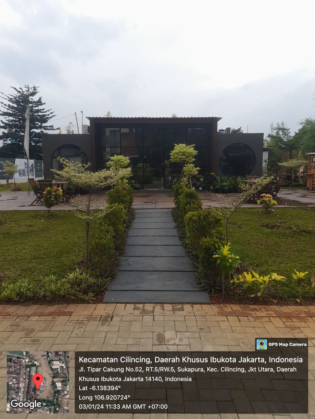 foto posisi tengah perumahan PARKSPRING GADING
